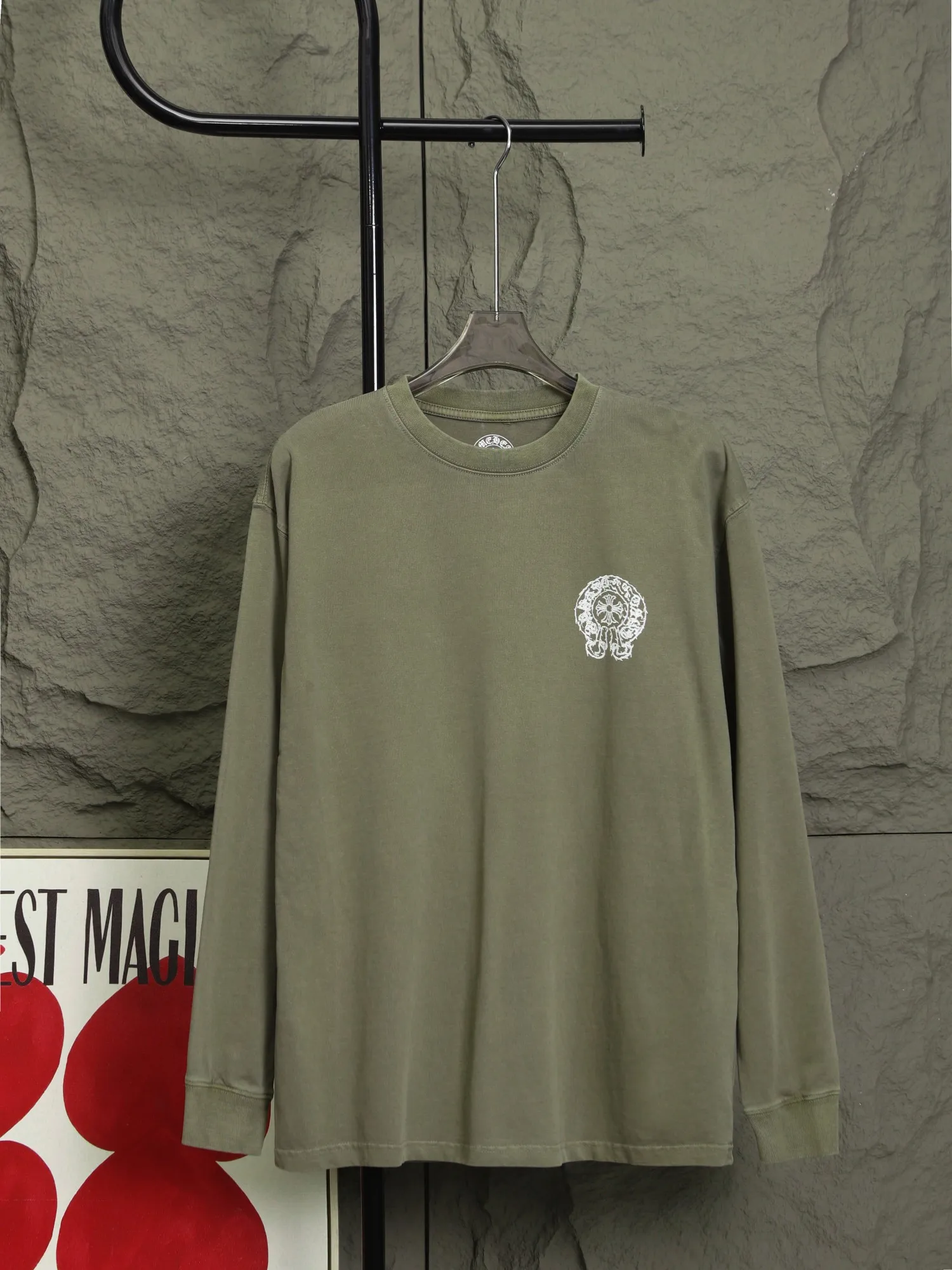 🅿️280 High-quality 25803 2025 early autumn new release🔥 Croxin washed distressed disc length T, 270g high weight double yarn plain fabric, and both the fabric and the garment have been washed, which is equivalent to two washing processes to prevent shrinkage.